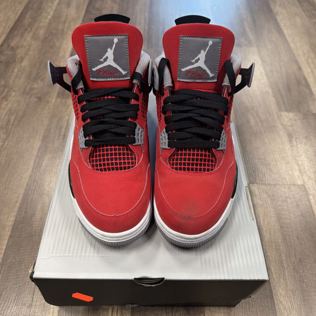 Jordan 4 Toro