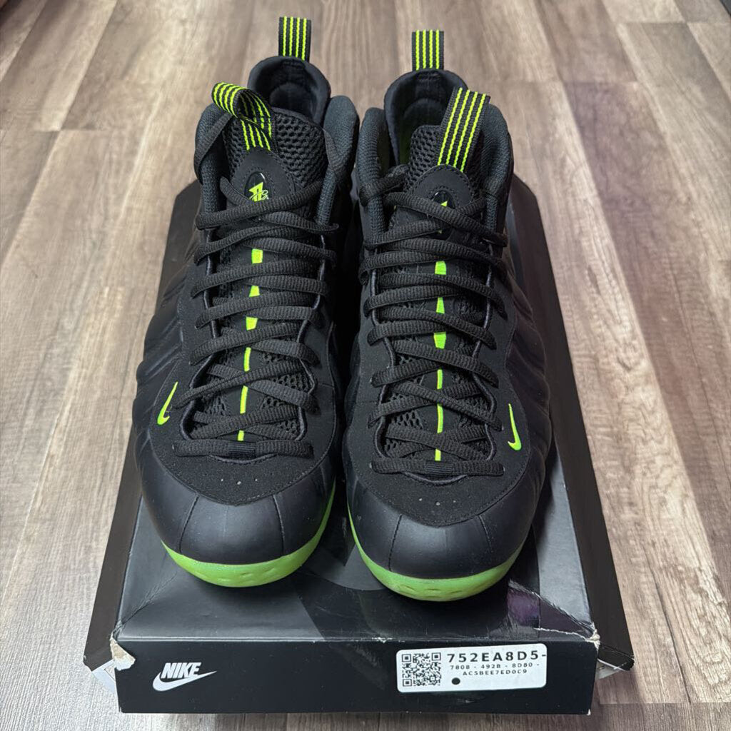 Nike Foamposite Volt