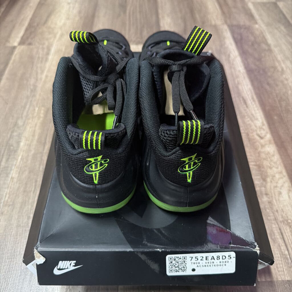 Nike Foamposite Volt
