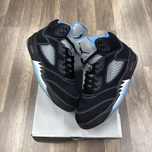 Jordan 5 UNC