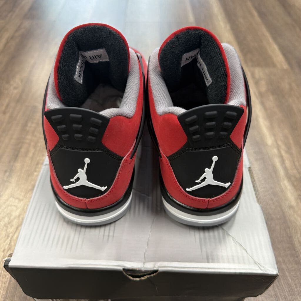 Jordan 4 Toro