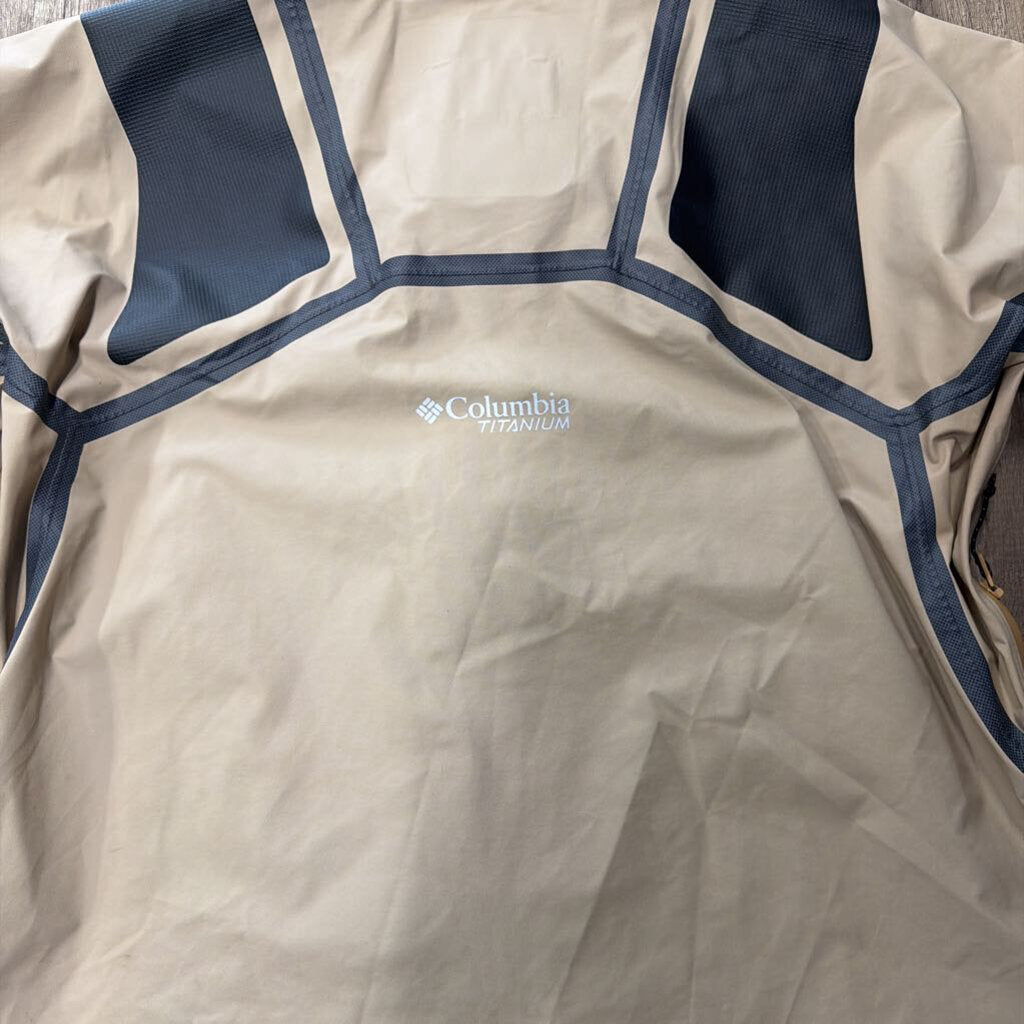 Columbia Titanium Nylon Jacket Khaki