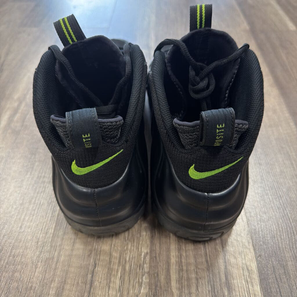 Nike Foamposite Volt (No Box)