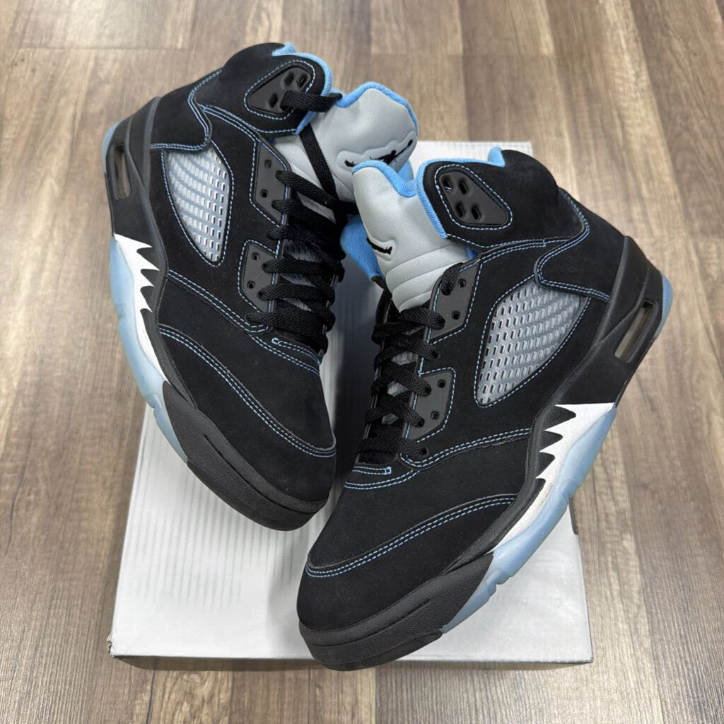 Jordan 5 Black UNC