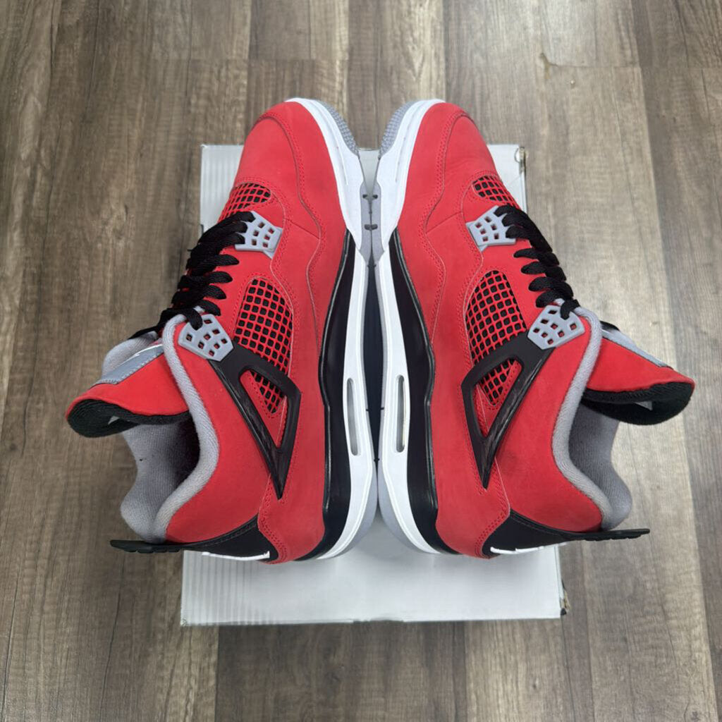 Jordan 4 Toro