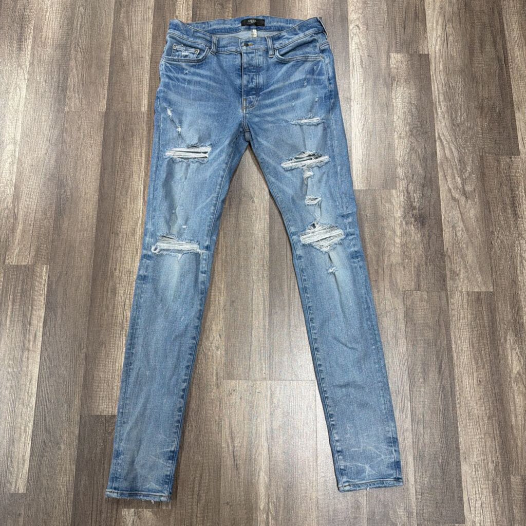 Amiri Jean Ripped Knee