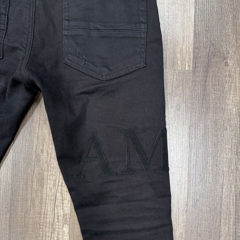 Amiri Jean Black Oblique Logo