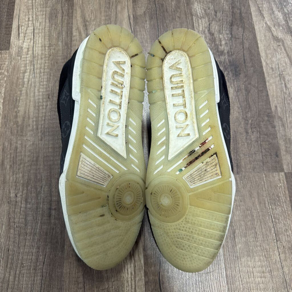 Louis Vuitton Trainer Black Monogram (No Box)