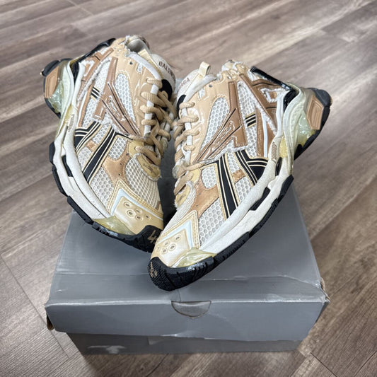 Balenciaga Runner Brown