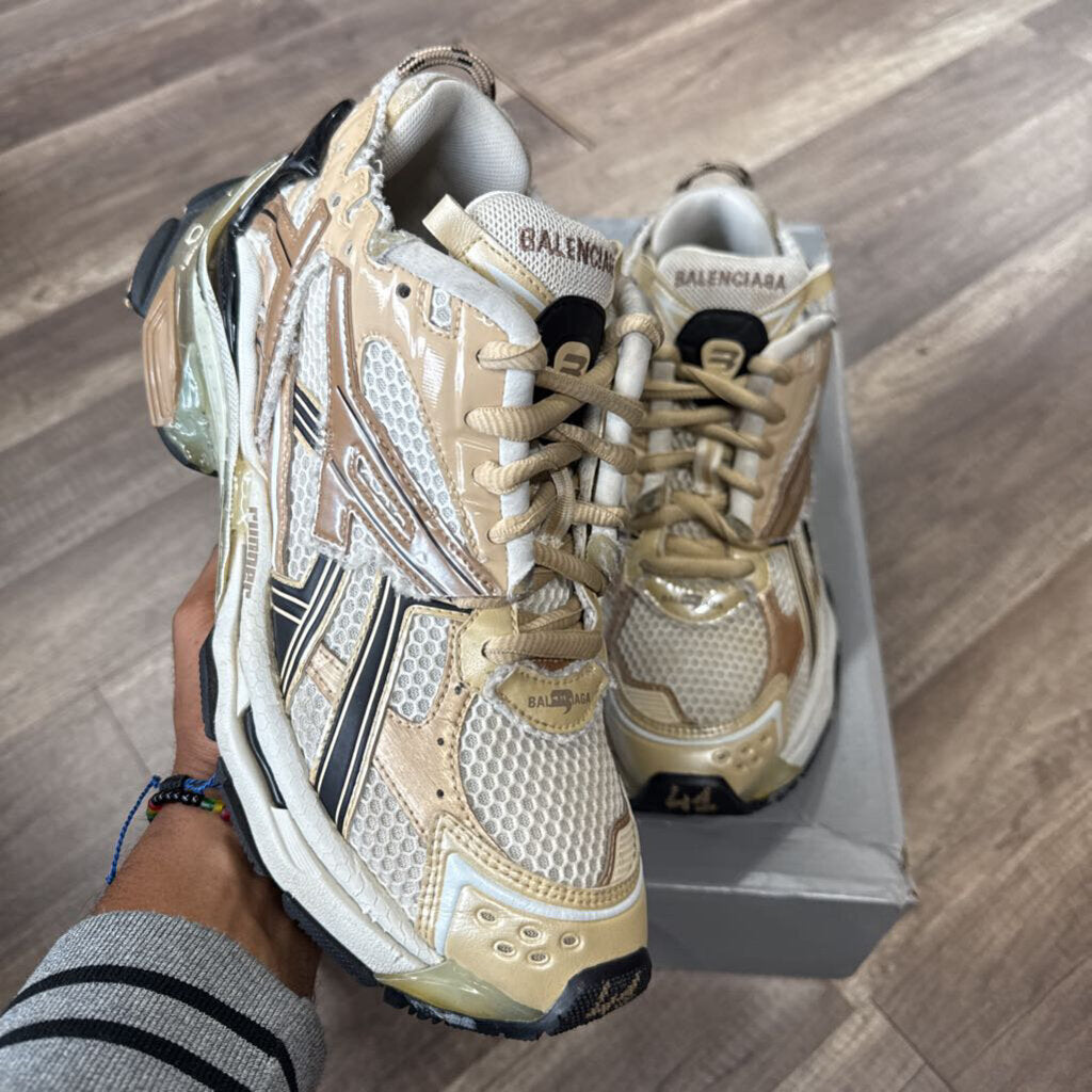 Balenciaga Runner Brown