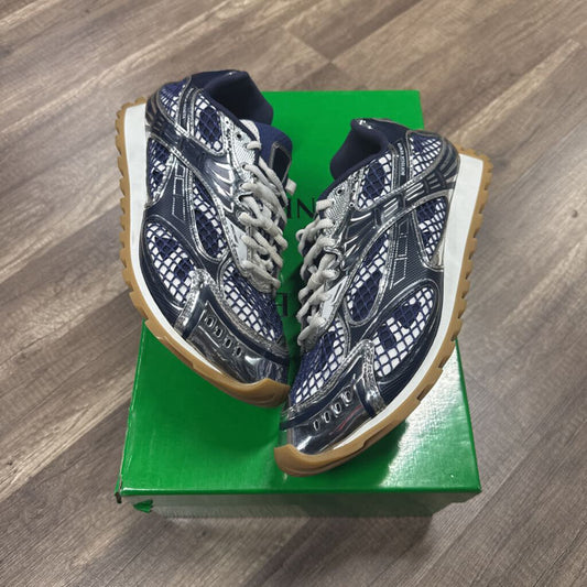 Bottega Veneta Orbit Navy