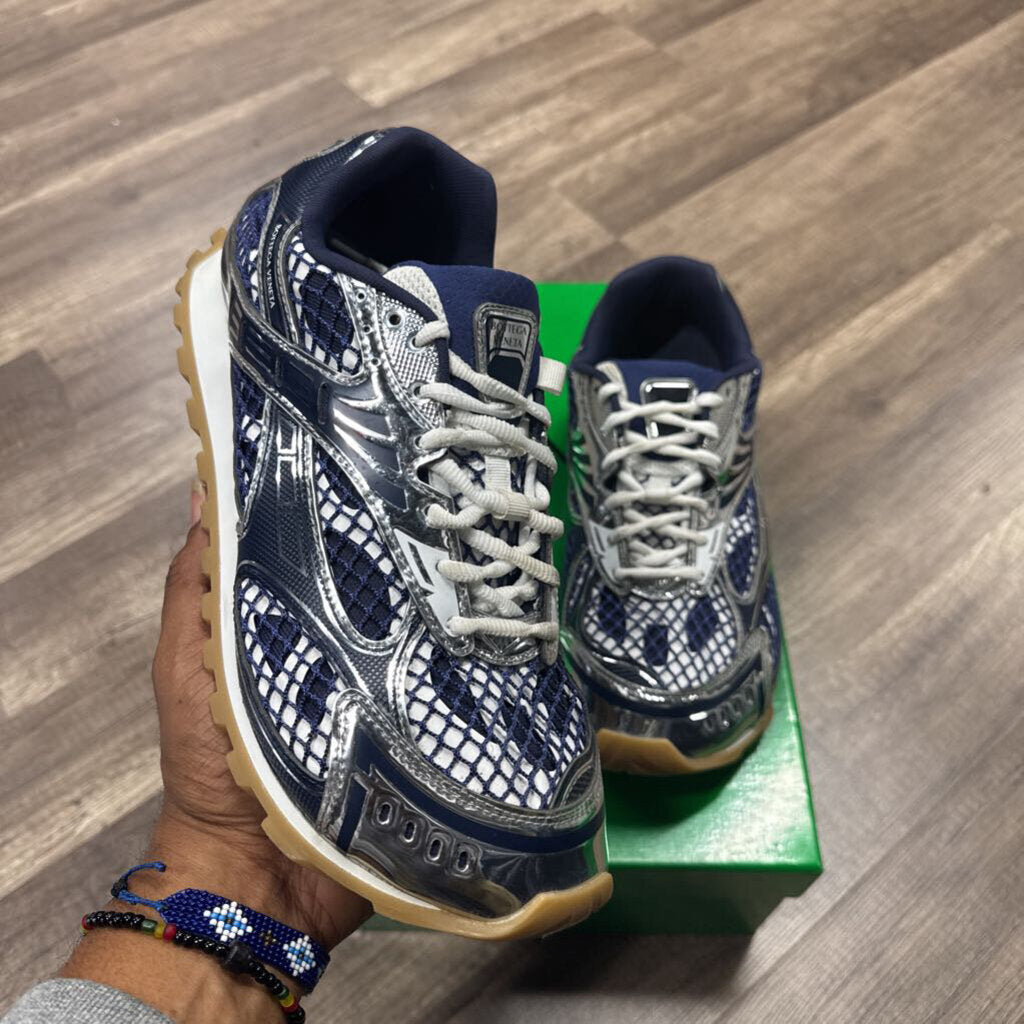 Bottega Veneta Orbit Navy
