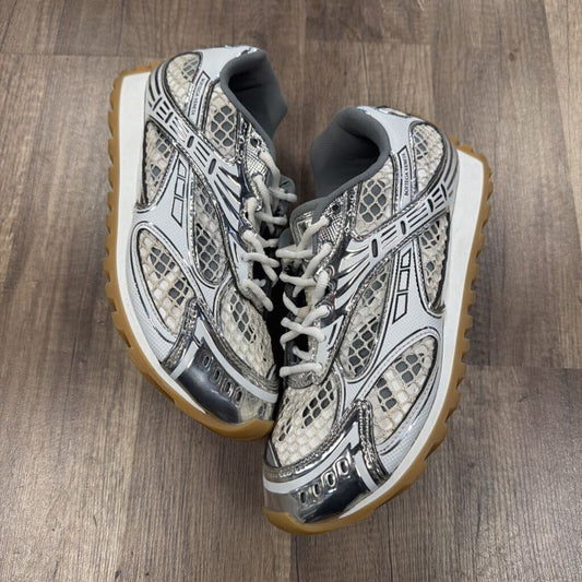 Bottega Veneta Orbit White