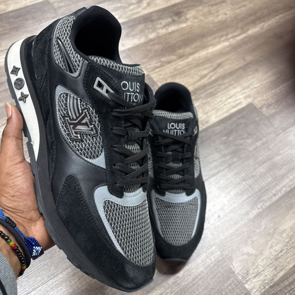 Louis Vuitton Runaway Black and Grey