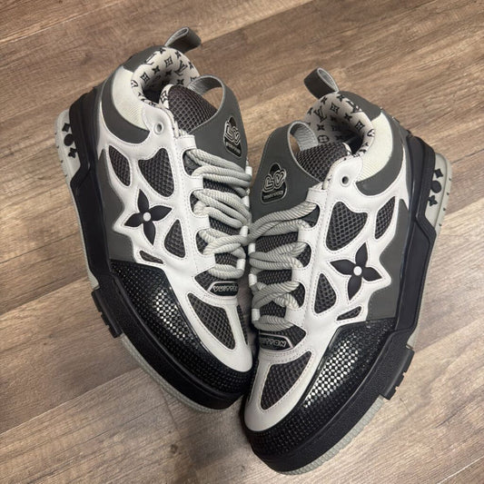 Louis Vuitton skate grey black (no box)