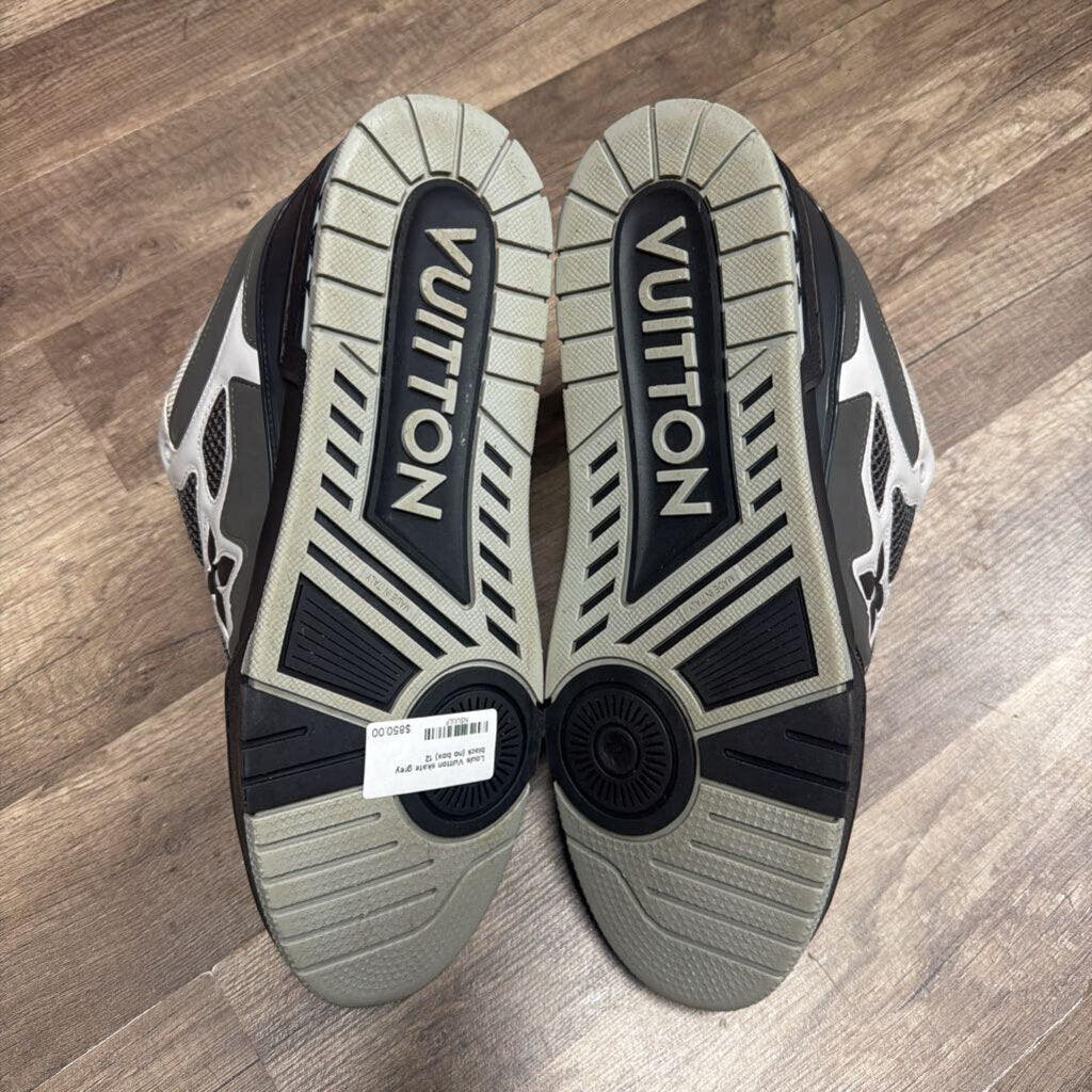 Louis Vuitton skate grey black (no box)