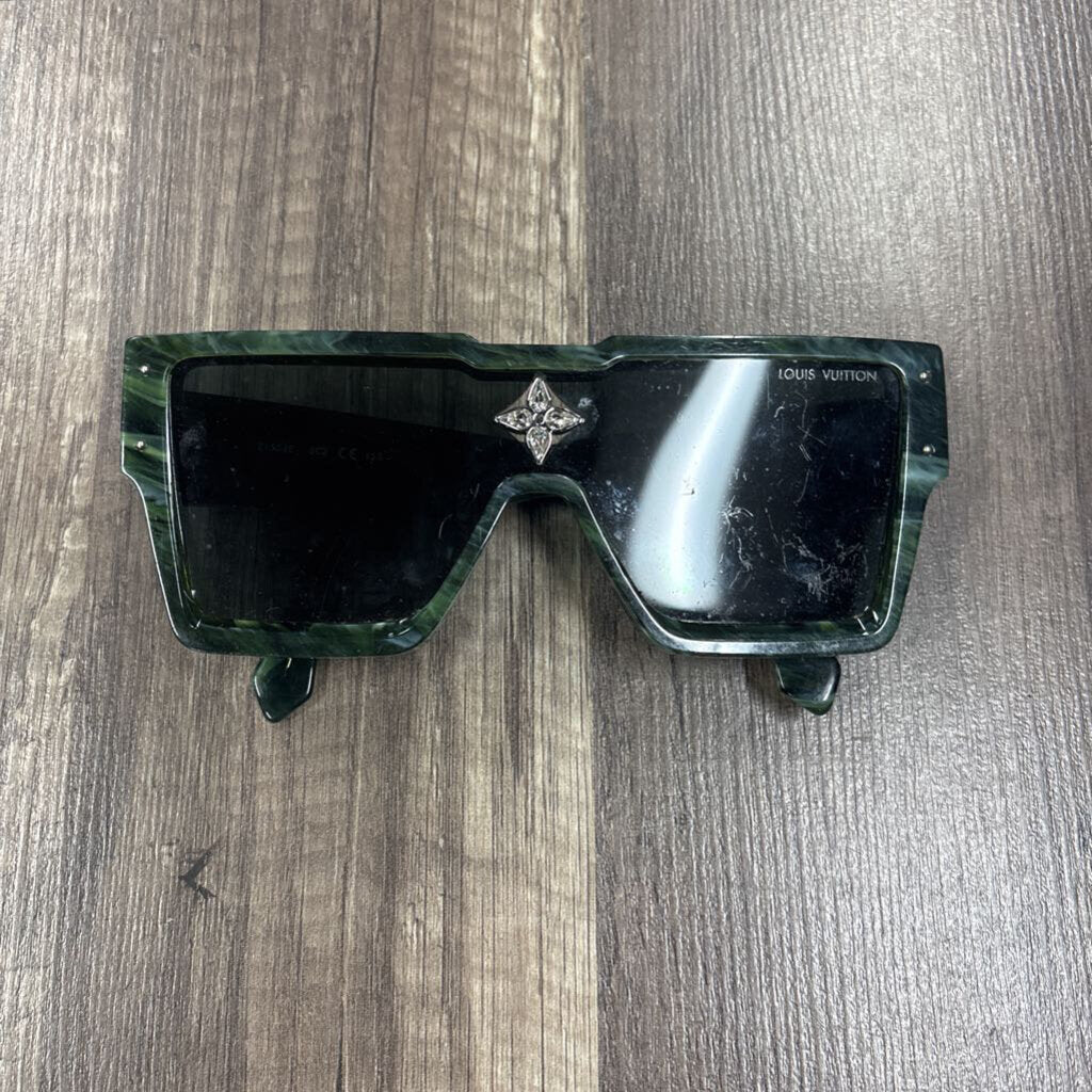 LV Louis Vuitton Green Marble Glasses