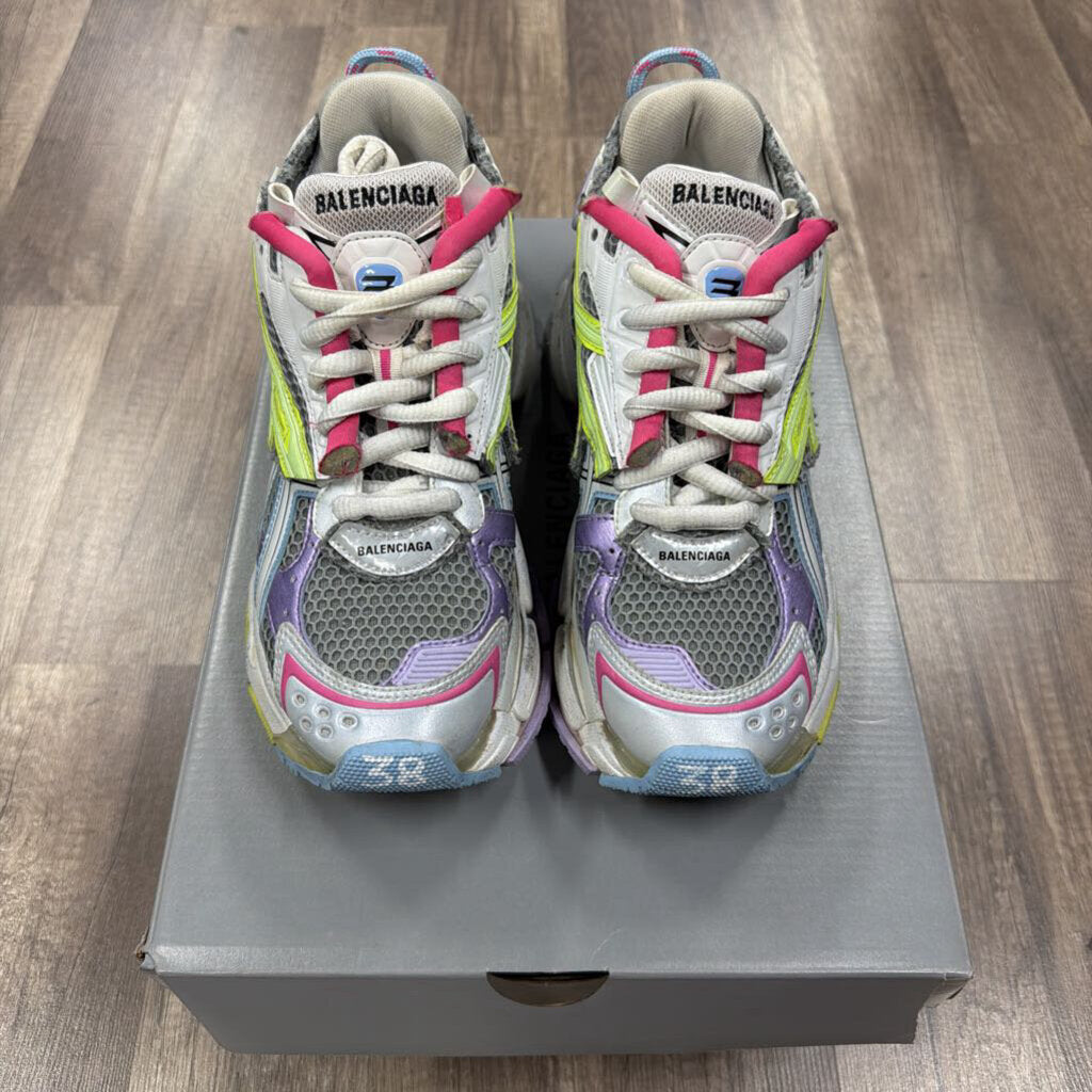 Balenciaga runner grey purple pink