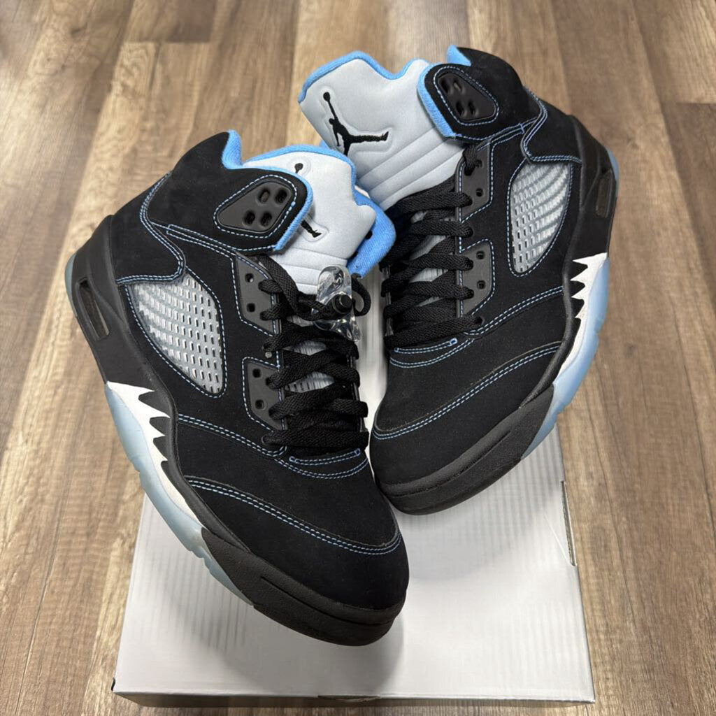 Jordan 5 UNC