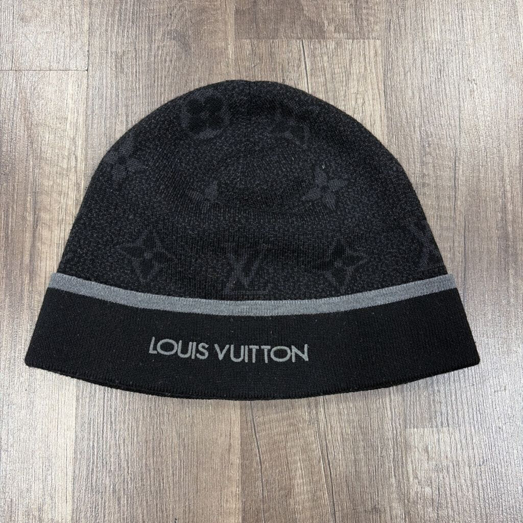 LV Louis Vuittion beanie black