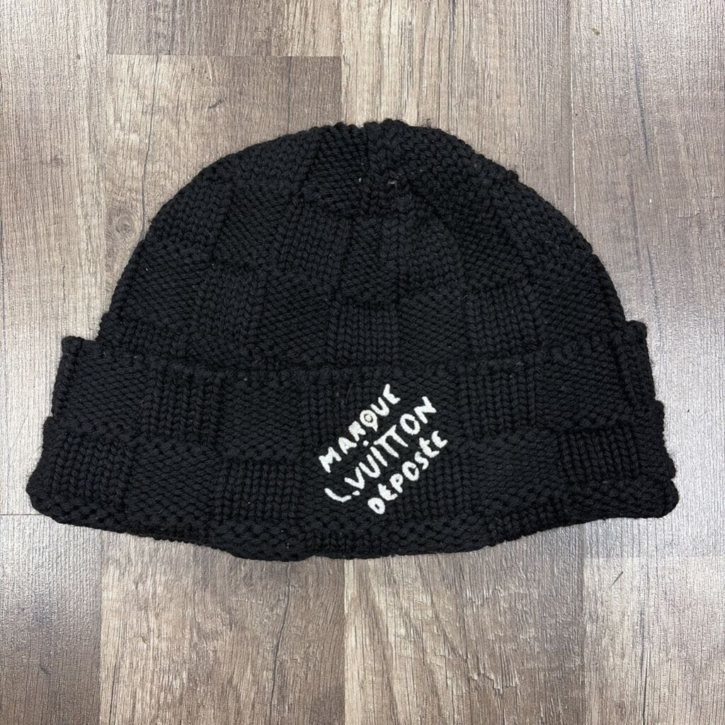 LV Louis Vuttion beanie black
